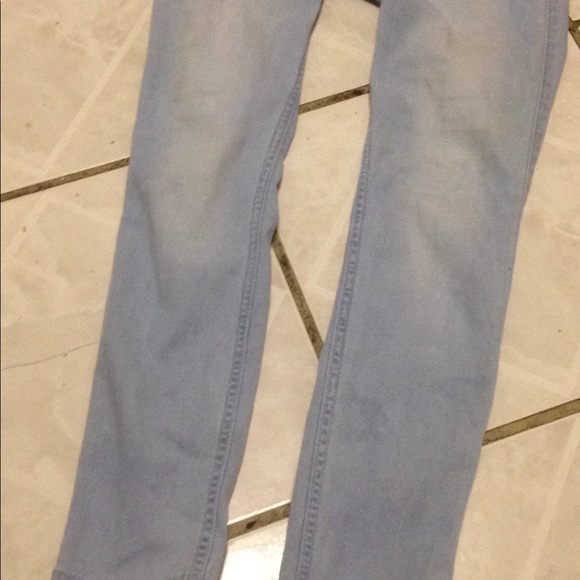 Light wash jeans - Picture 3 of 4